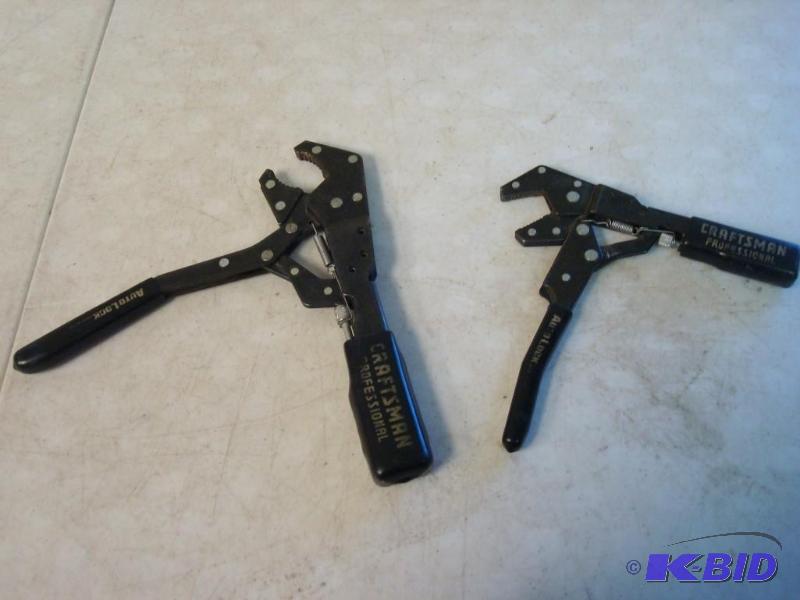 lot 75 image: Pair Of Craftsman Robo&nbspGrips...