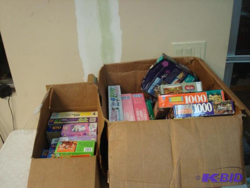 lot 91 image: Large Lot Of Puzzles Unsure Of Completeness&n...