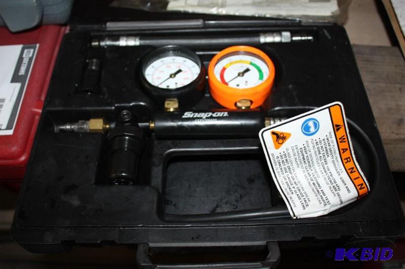 lot 100 image: Snap-On Brand Cylinder Leakage Detector Set Model EEPV309A.