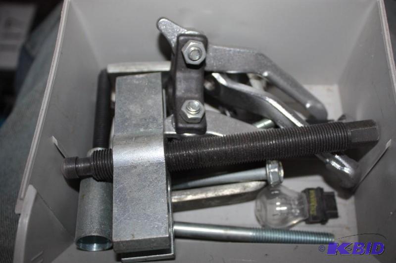 lot 105 image: Lot of Miscellaneous Hardware Including Light Bulb Bults And More.