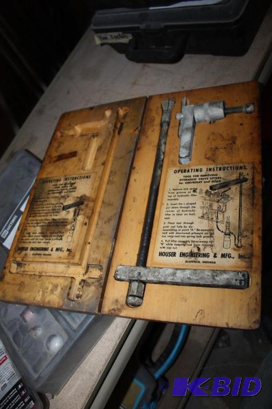 lot 113 image: Houser Engineering & MFG Brand Tool for Removing Hydraulic Valve Lifters for Chevrolet and Buick.