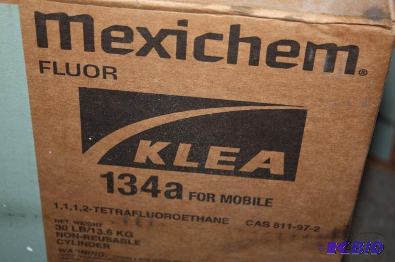lot 124 image: Klea Brand Mexichem Fluor 134a For Mobile.