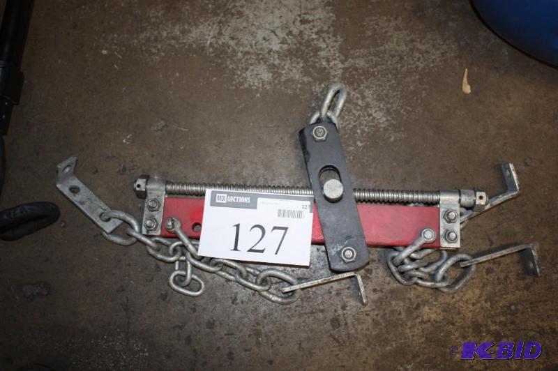 lot 127 image: 34-Ton Adjustable Engine Load Leveler Model Atd-7489 1,500 lbs. capacity.