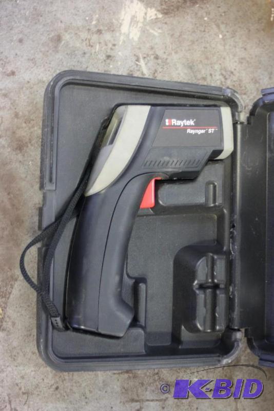 lot 141 image: Raynger ST Brand Noncontact Thermometer Tool ST20 Pro Standard, ST30 Pro Enhanced.