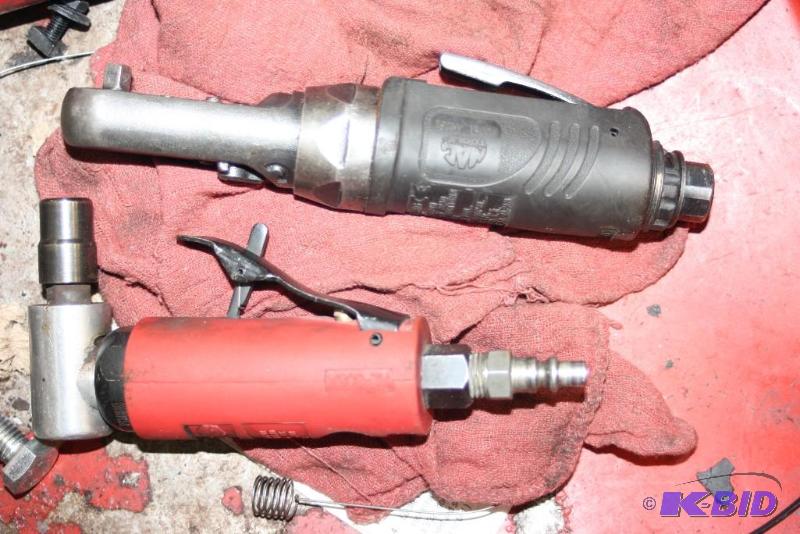 lot 152 image: (2) Air Powered ToolsRatchets.