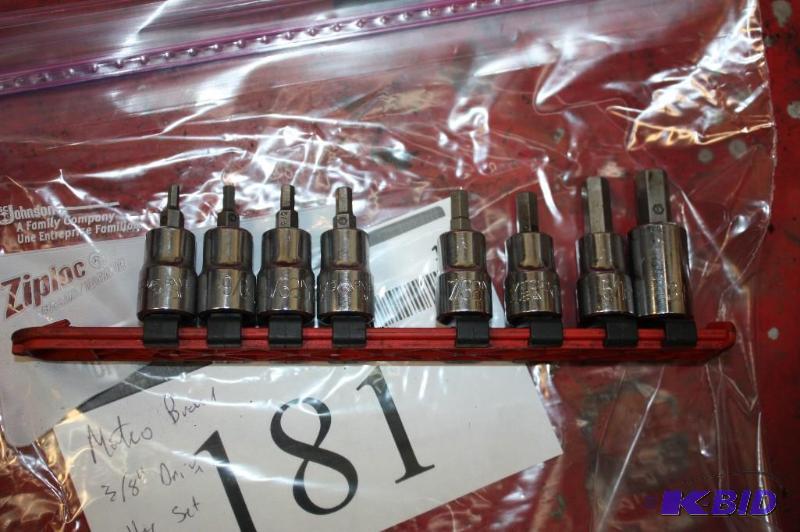 lot 181 image: Matco Brand 38 Drive Hex Set 18 to 38 wClip Perch.