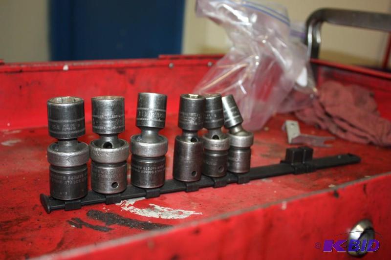 lot 200 image: Snap-On 12 Impact socket Swive Metric 6 Point 13-15 17-19.