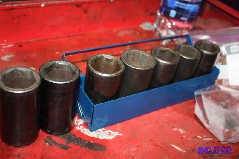 lot 209 image: Matco Nut Socket Set 35, 34, 32, 36, 30, 30.