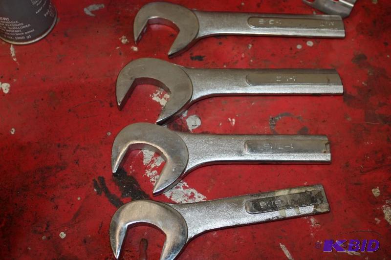 lot 222 image: Tie Rod Wrench Set Open End Crow Foot 1 516 1 38 1 716 1 12 And More.