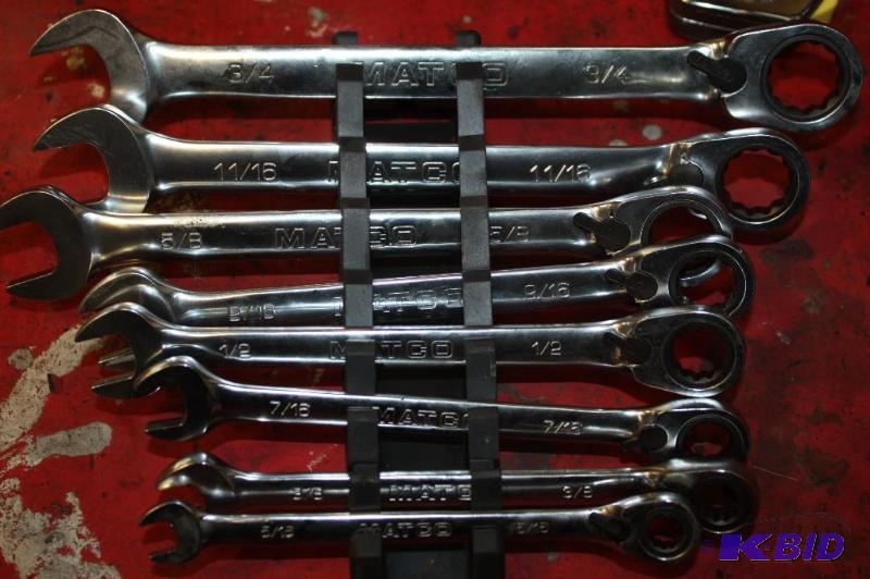 lot 248 image: Matco SAE Ratchet Box End Wrench Set 516-34.