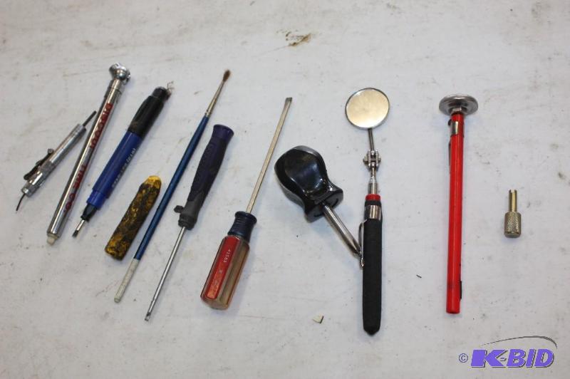 lot 297 image: Tool Lot Including Thermometer Mini-Screw Driver Pen Flat-Head Screw Driver And More.