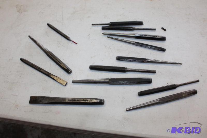lot 447 image: Miscellaneous Snap-On Punches Snap-On Punch Set.