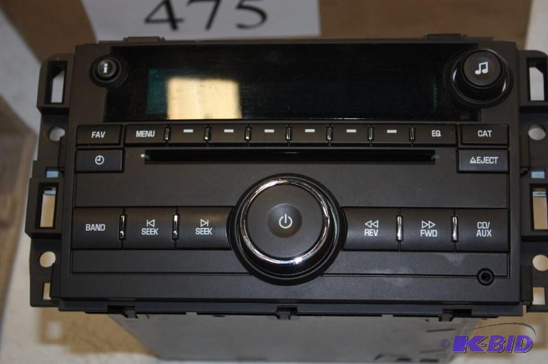 lot 475 image: Delphi RD Assembly Radio CD Changer For CarsTrucks Screw Mounts.
