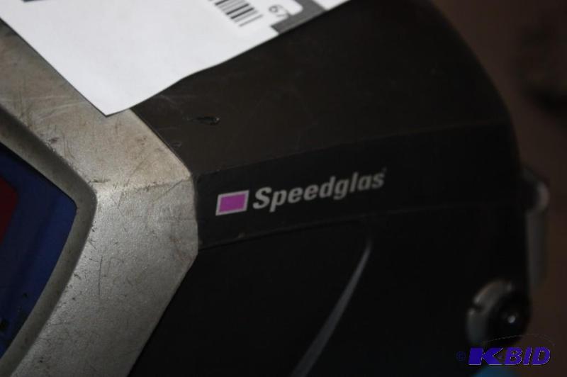 lot 67 image: 3M Speedglas Welding Helmet 9000 with Auto-Darkening Filter 9002V.