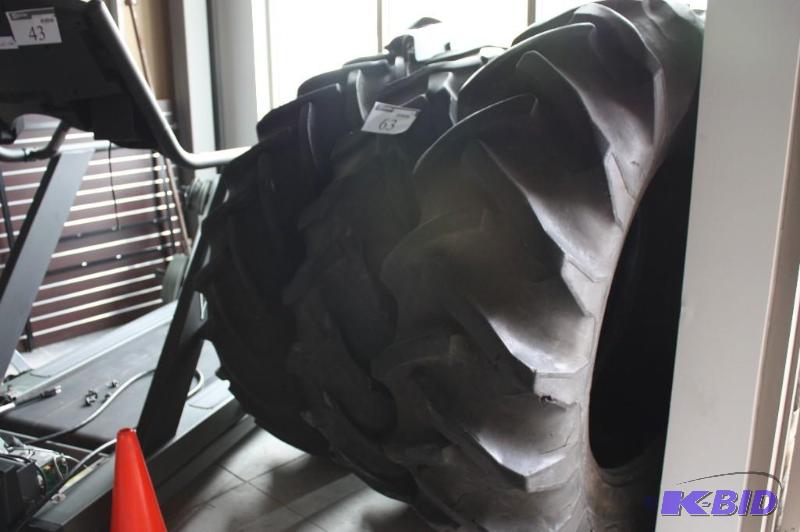 lot 63 image: 3 Pc Tractor Tires