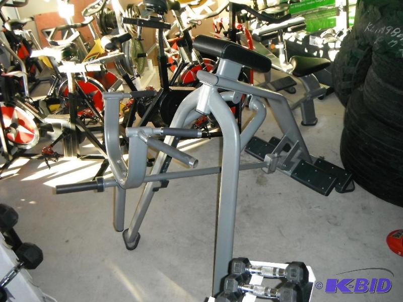 lot 67 image: Torque Fitness T-Bar Row Machine.