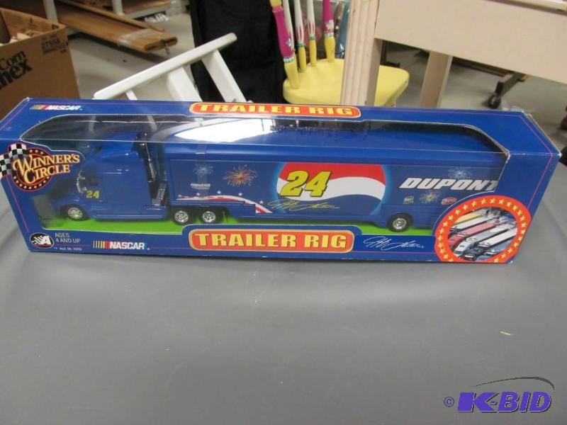 lot 38 image: 2002 Jeff Gordon #24 Dupont  Pepsi NASCAR 164 Die Cast Transport by Winners Circle