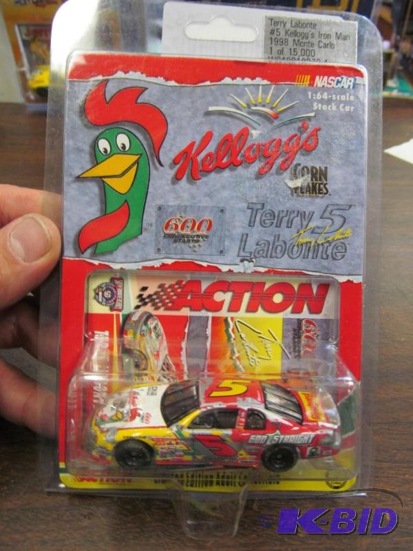 lot 48 image: 1998 Terry Labonte #5 Kelloggs Iron Man NASCAR 164 Die Cast by Action 1 of 15,000