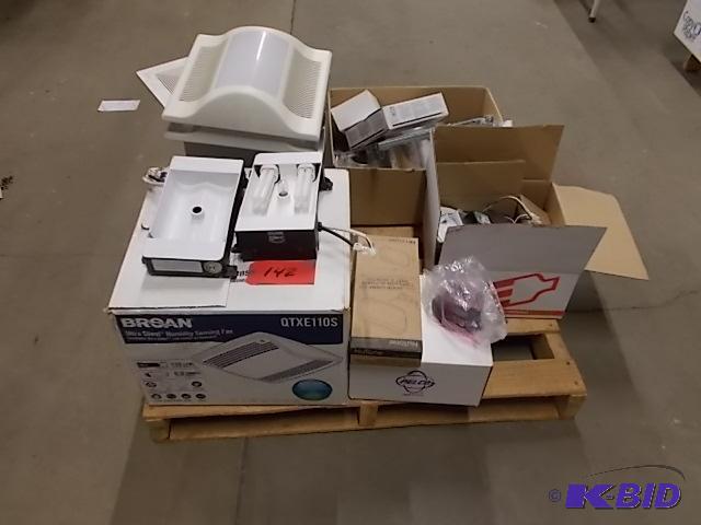 lot 142 image: Asstd Ceiling Fans, Lights, & Misc....