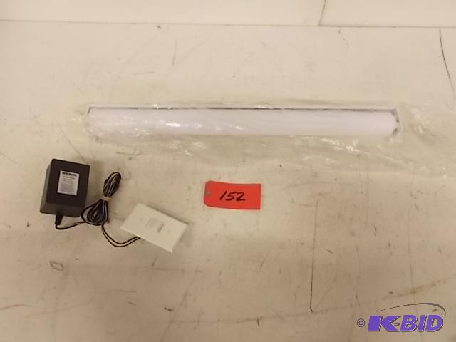 lot 152 image: Hunter Douglas Power Shade, 27" Wide...