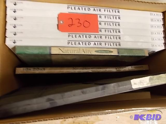 lot 230 image: Asstd Furnace Filters...