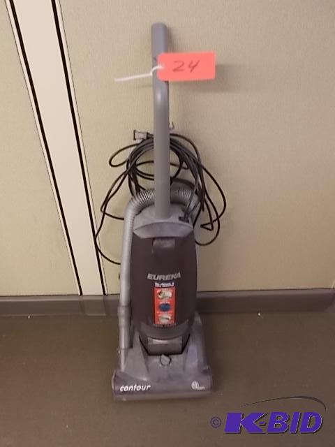 lot 24 image: Eureka Vacuum Cleaner...