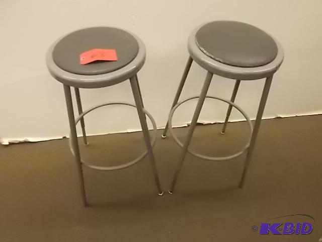lot 68 image: (2) Adjustable Stools...