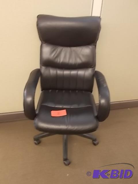 lot 8 image: Leather Task Chair...