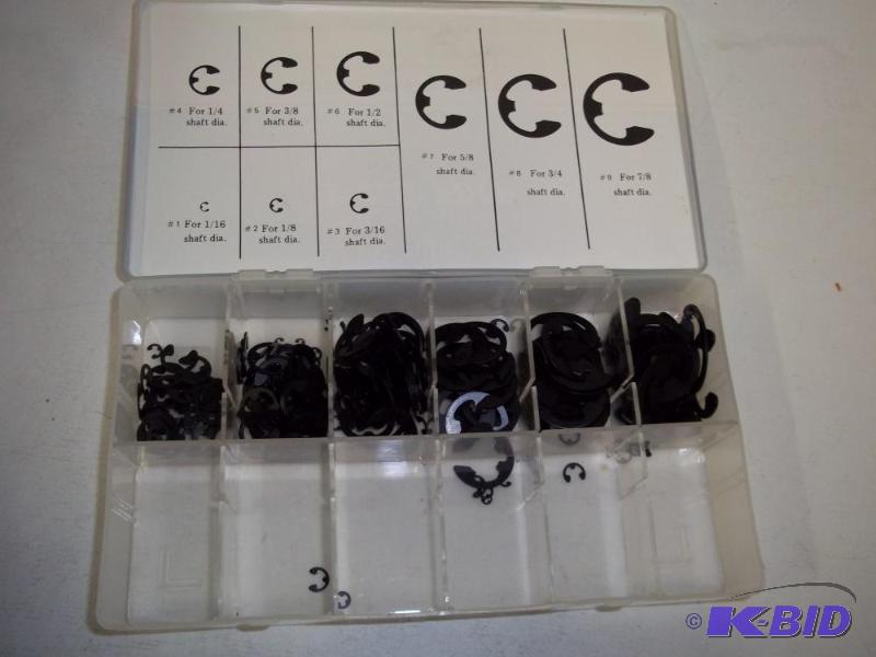 lot 125 image: NEW E-Clip case with assorted clips...