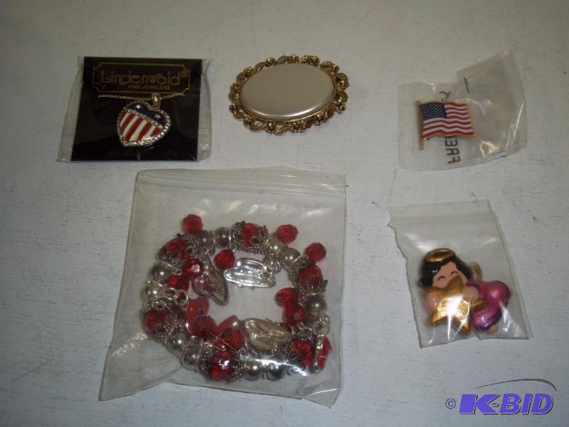 lot 142 image: Assorted Jewelry, see photos for more details...