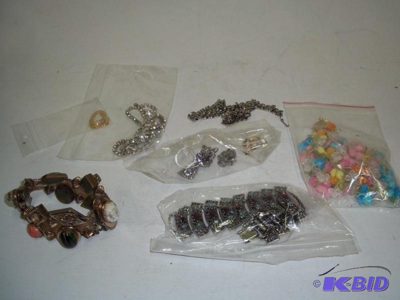 lot 147 image: Assorted Jewelry, see photos for more details...