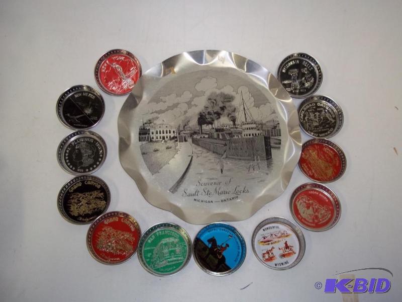 lot 162 image: 13 Collector Souvenir Tins ...