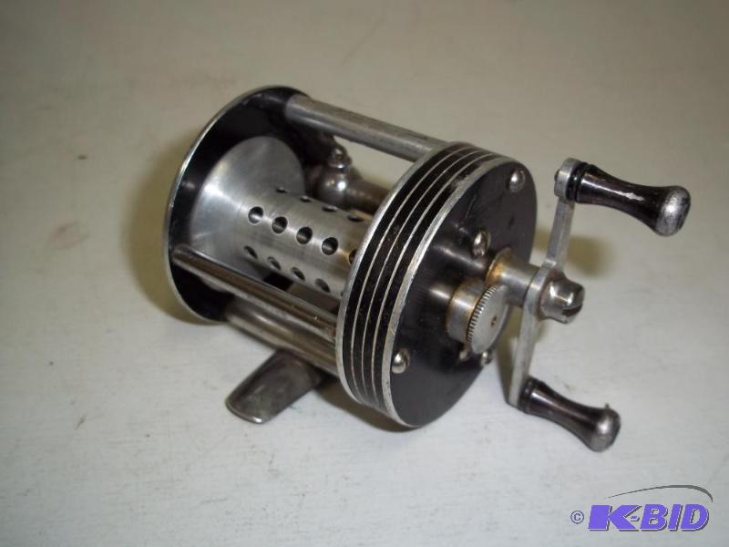 lot 165 image: Vintage fishing reel Langley Streamlite...