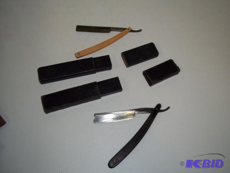 lot 223 image: 2 Razors...