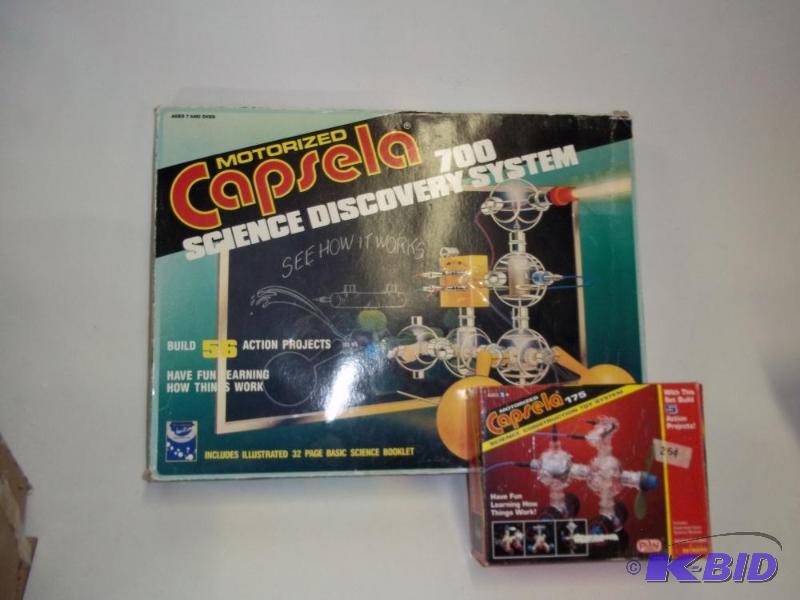 lot 245 image: Capsela Science Discovery System and Construc...