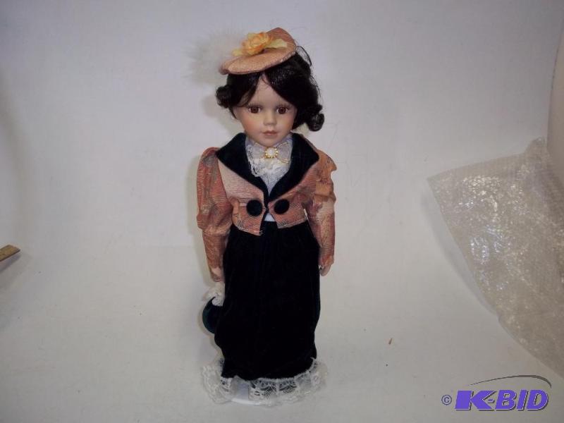 lot 50 image: 16 in Porcelain Doll...