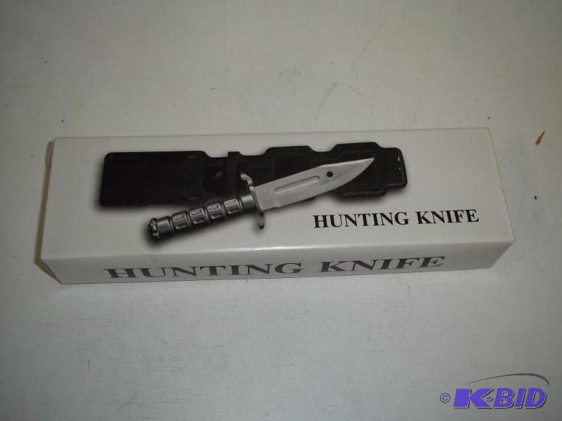 lot 54 image: NEW Hunting Knife with compass and plastic sh...