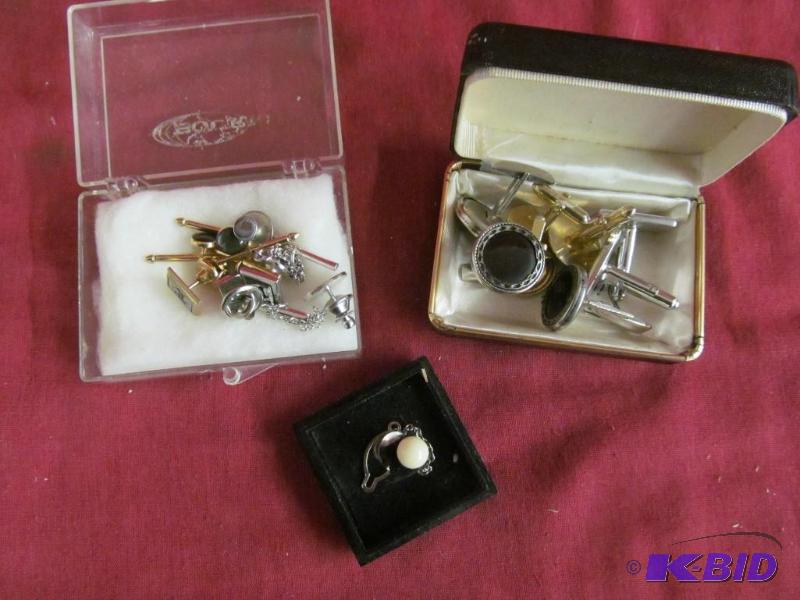 cufflinks