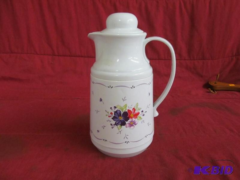 Coffee pot