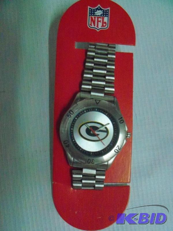 eWatchFactory Mens NFL Watch- Green Bay Packers
