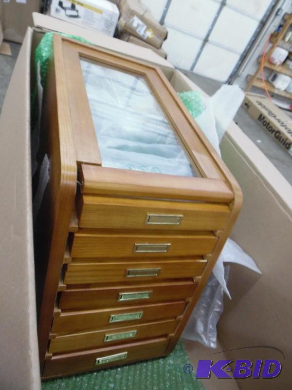 Display case