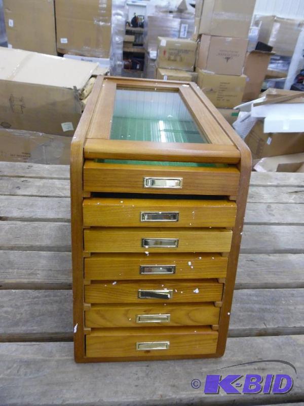 Display case