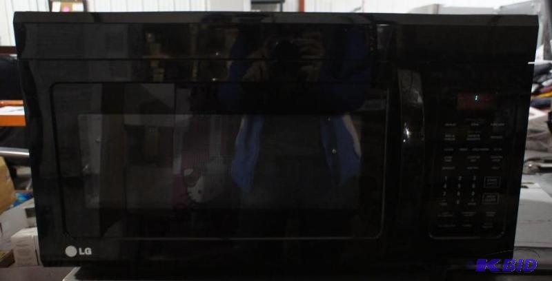 lot 18 image: New LG Microwave - Model # (LMV1814SB) - 1.8 ...