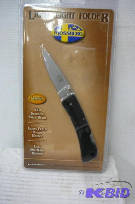 Mossberg Folder Lightweight 440 Stainless Bla...