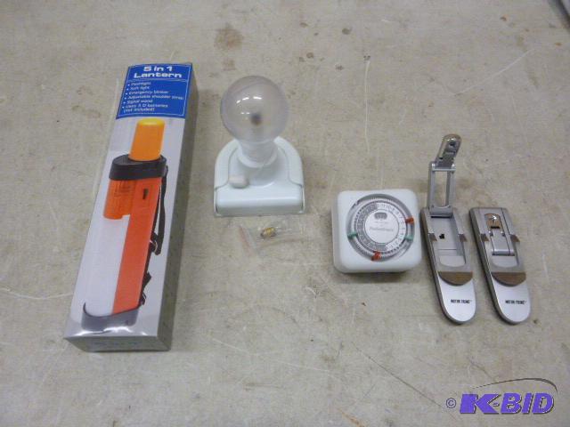 lot 132 image: Miscellaneous Lights and Timer...