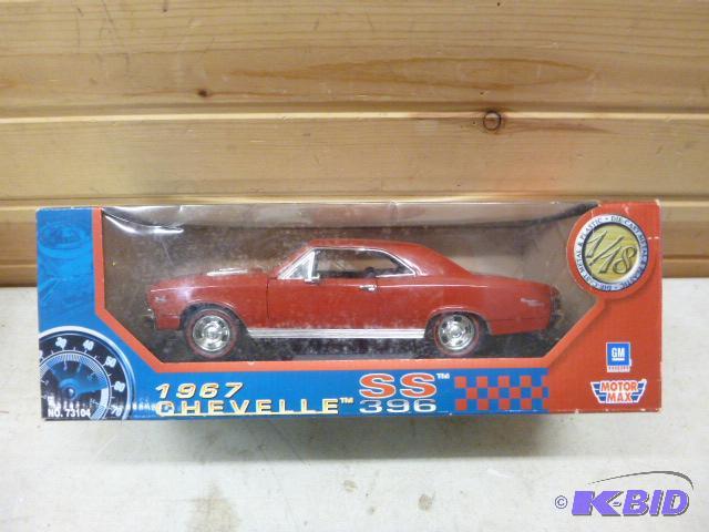 lot 14 image: 1967 Chevelle&nbspSS 396 Motor Max metal die...