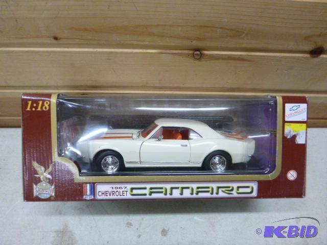 lot 16 image: 1967 Chevrolet Camaro Road Legends metal die ...