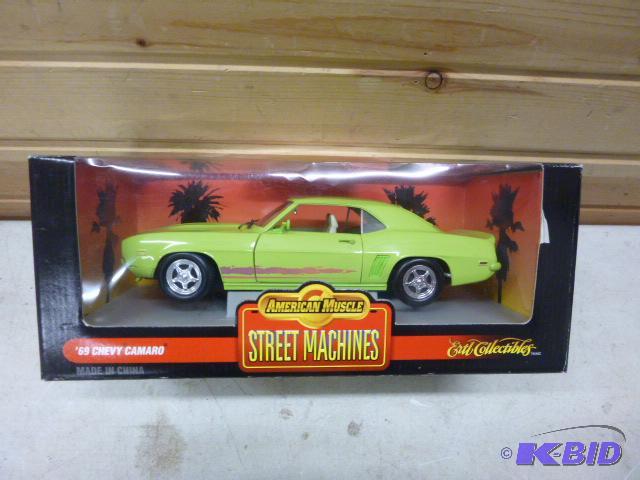 lot 23 image: 1969 Chevy Camaro Ertl American Muscle die ca...