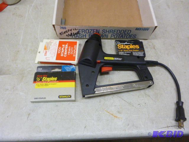 lot 53 image: Stanley TR3 300 Electric Stapler Comes with s...