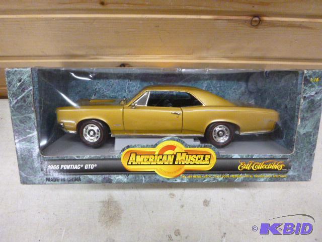 lot 8 image: 1966 Pontiac GTO Ertl&nbspAmerican Muscle di...